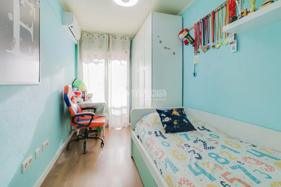 Bedroom of Flat for sale in Ripollet  with Air Conditioner, Heating and Terrace