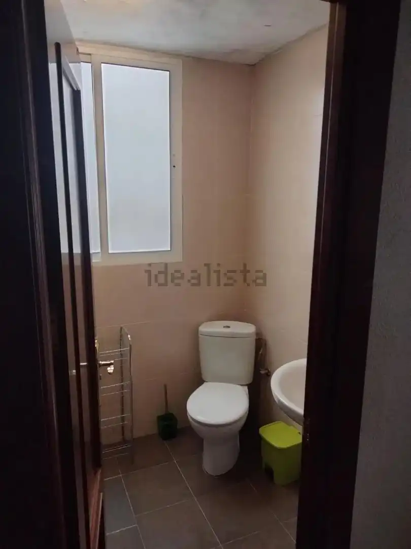 Baño de Piso en venta en Granada con Amueblado