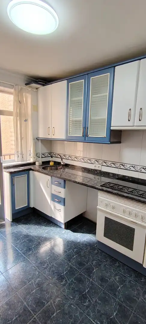 Kitchen of Flat for sale in Salamanca  with Heating, Parquet flooring and Terrace