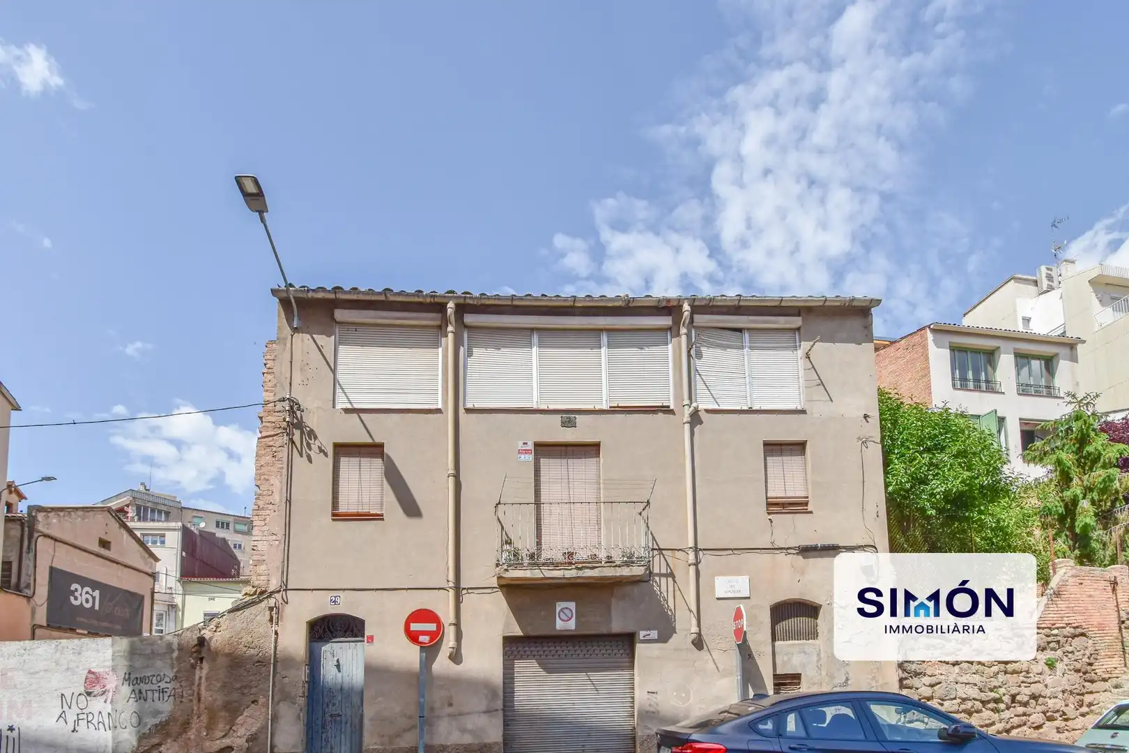 Außenansicht von Residential zum Verkauf in Manresa