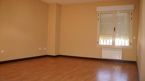Photo 5 of Flat for sale in Torrijos, Toledo