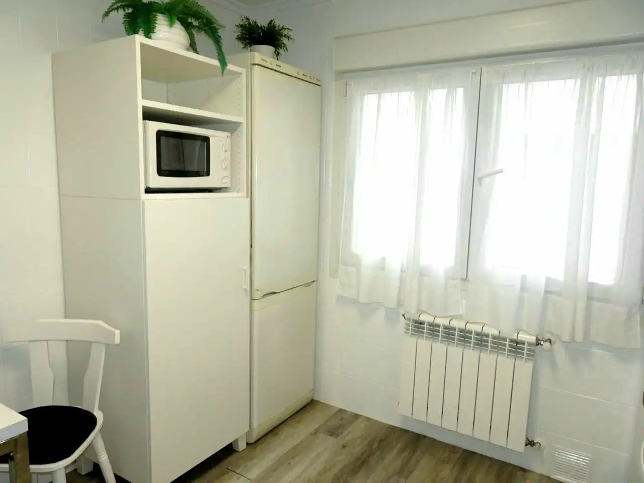 Kitchen of Flat for rent in Gijón   with Heating, Parquet flooring and Furnished