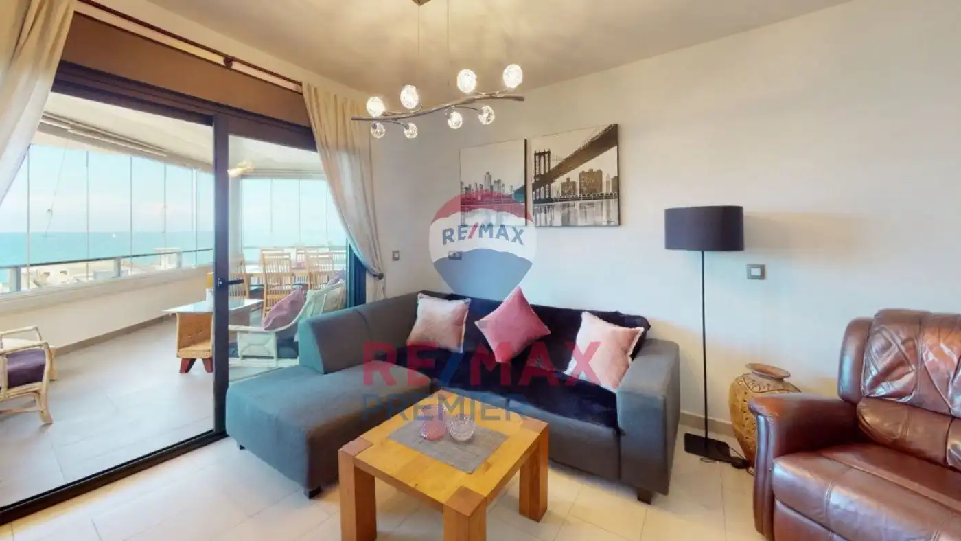 Vista exterior de Ático en venta en L'Alfàs del Pi con Aire acondicionado, Calefacción y Jardín privado