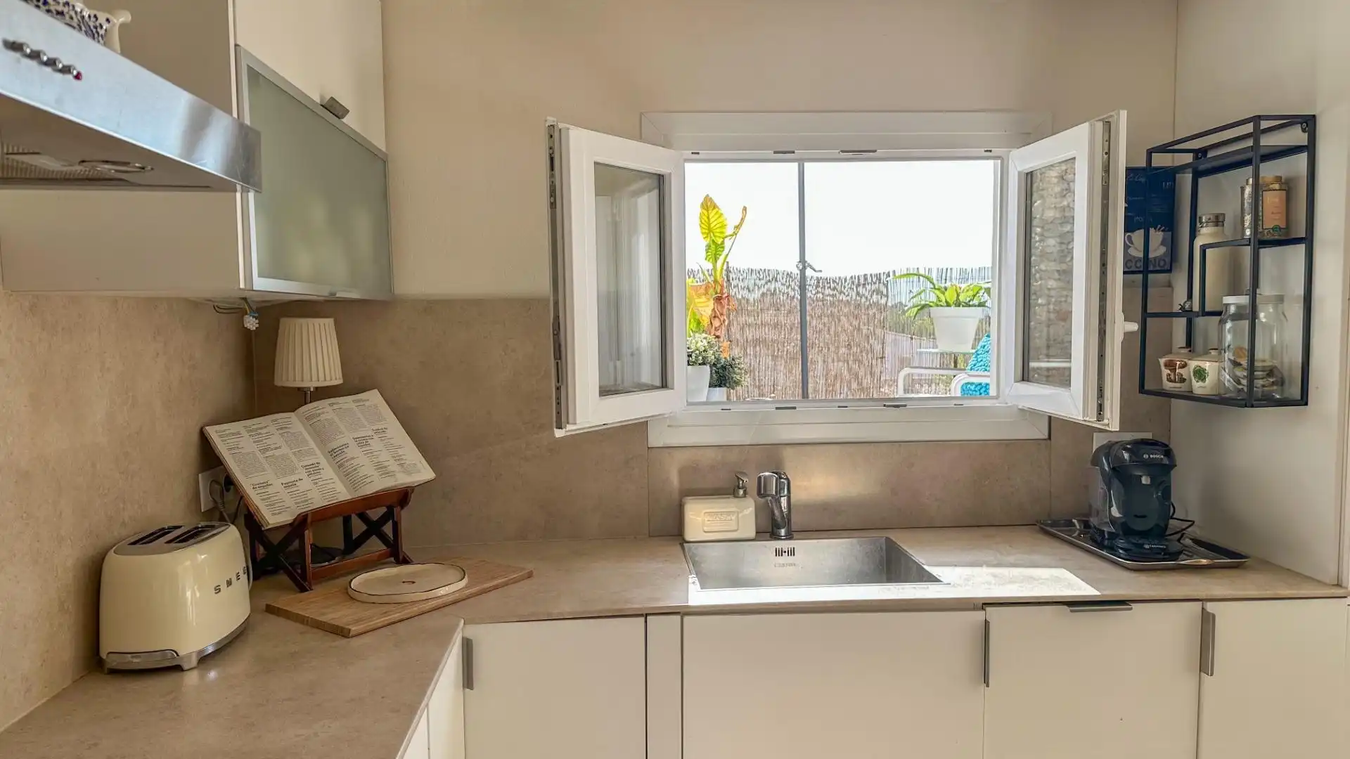 Kitchen of Country homes for sale in  Palma de Mallorca  with Air Conditioner, Terrace and Storage room
