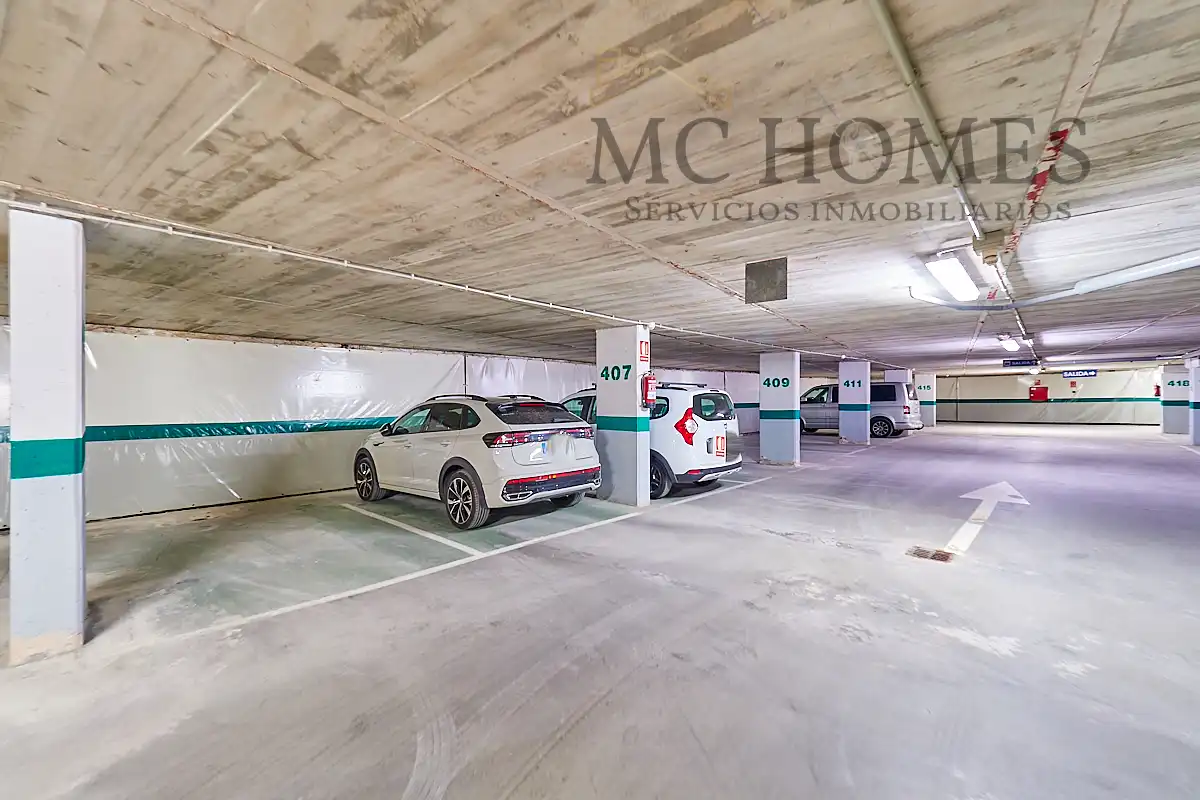 Parking of Flat for sale in Santa Pola  with Air Conditioner, Heating and Oven