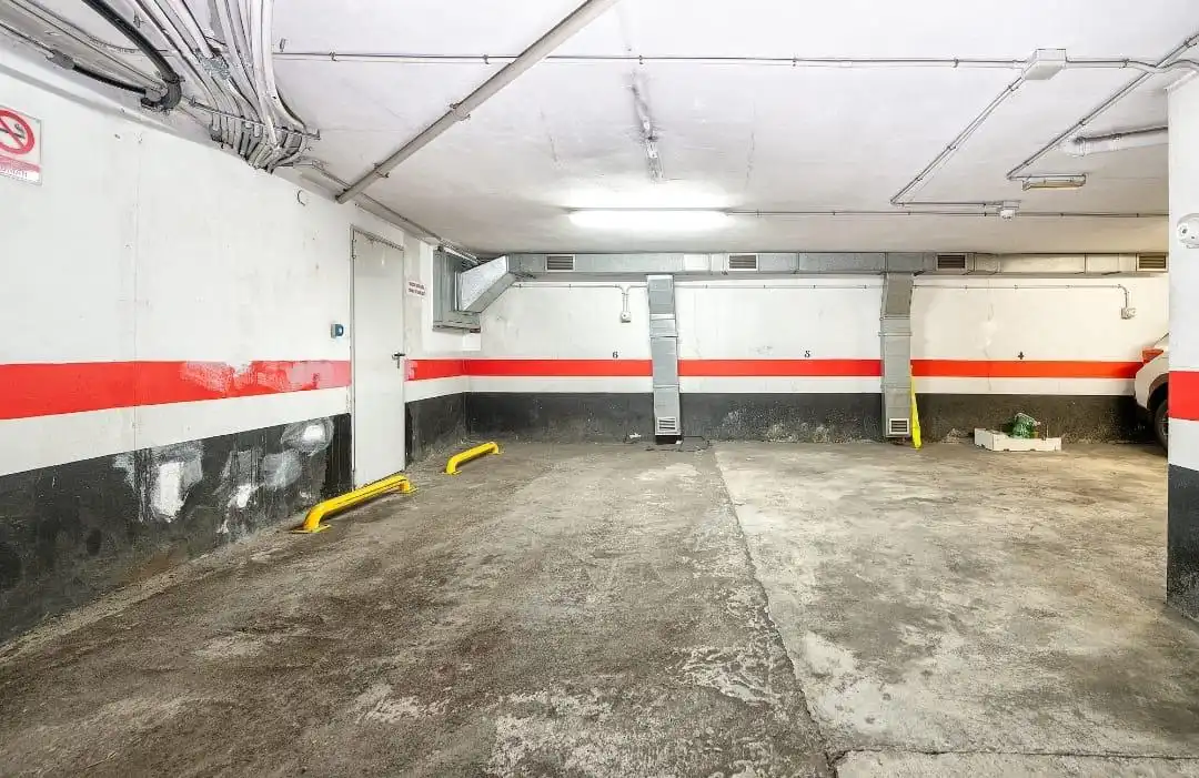 Parking of Flat for rent in Las Palmas de Gran Canaria  with Furnished, Washing machine and Microwave