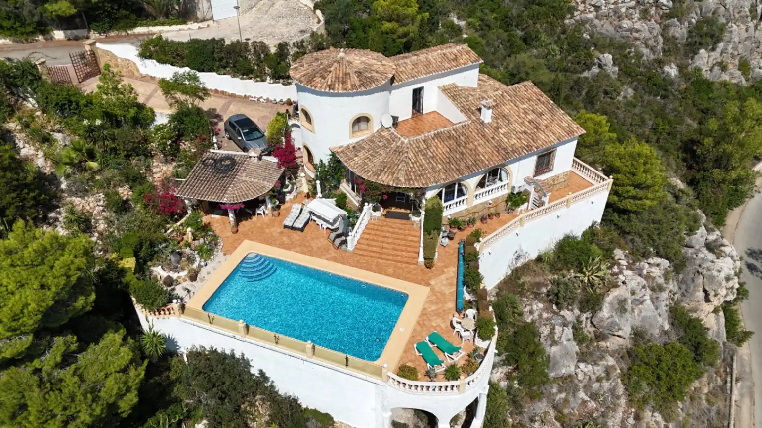 Vista exterior de Casa o chalet en venta en Benitachell / El Poble Nou de Benitatxell con Aire acondicionado, Calefacción y Jardín privado