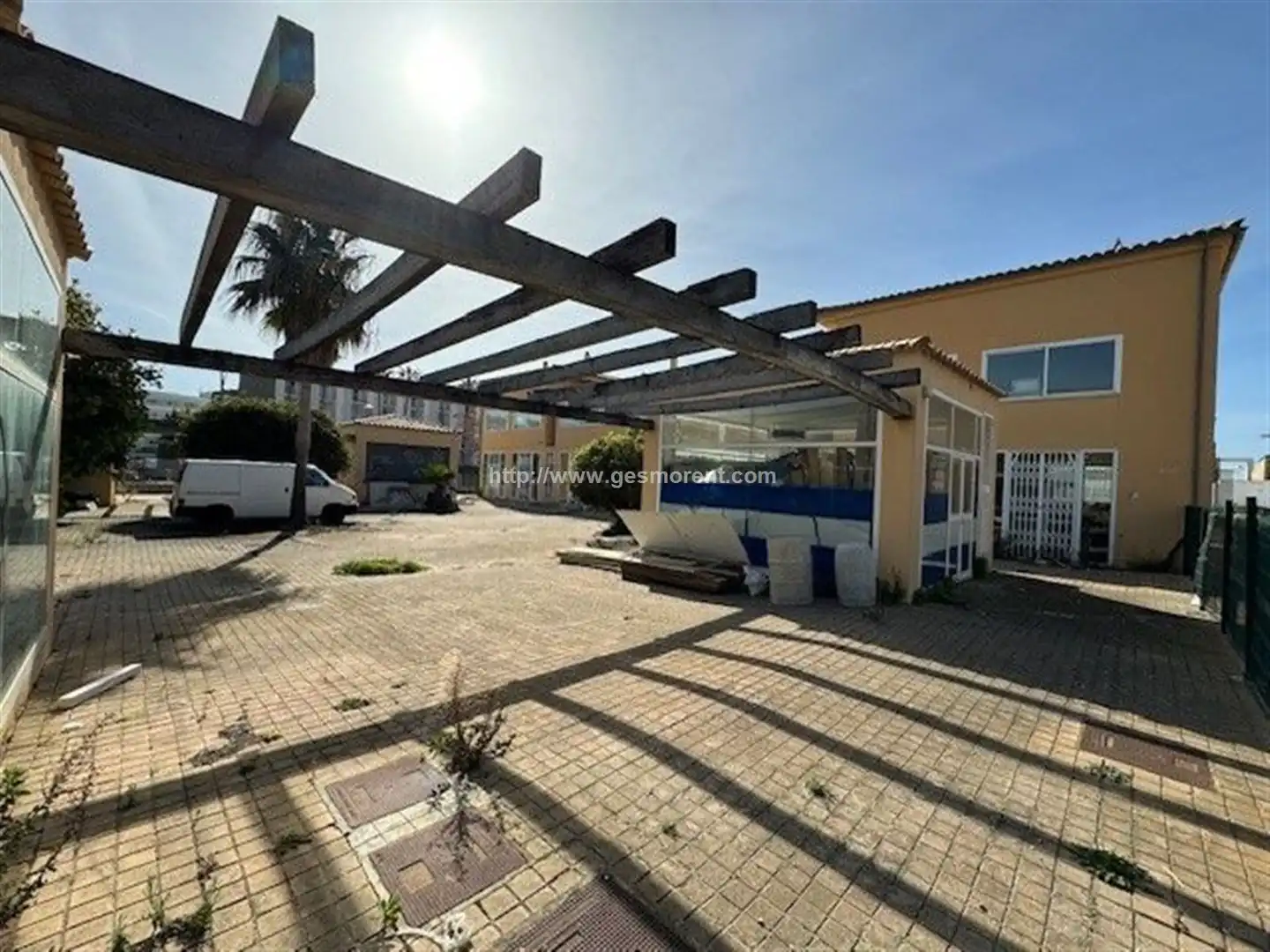 Außenansicht von Gebäude zum Verkauf in Calvià