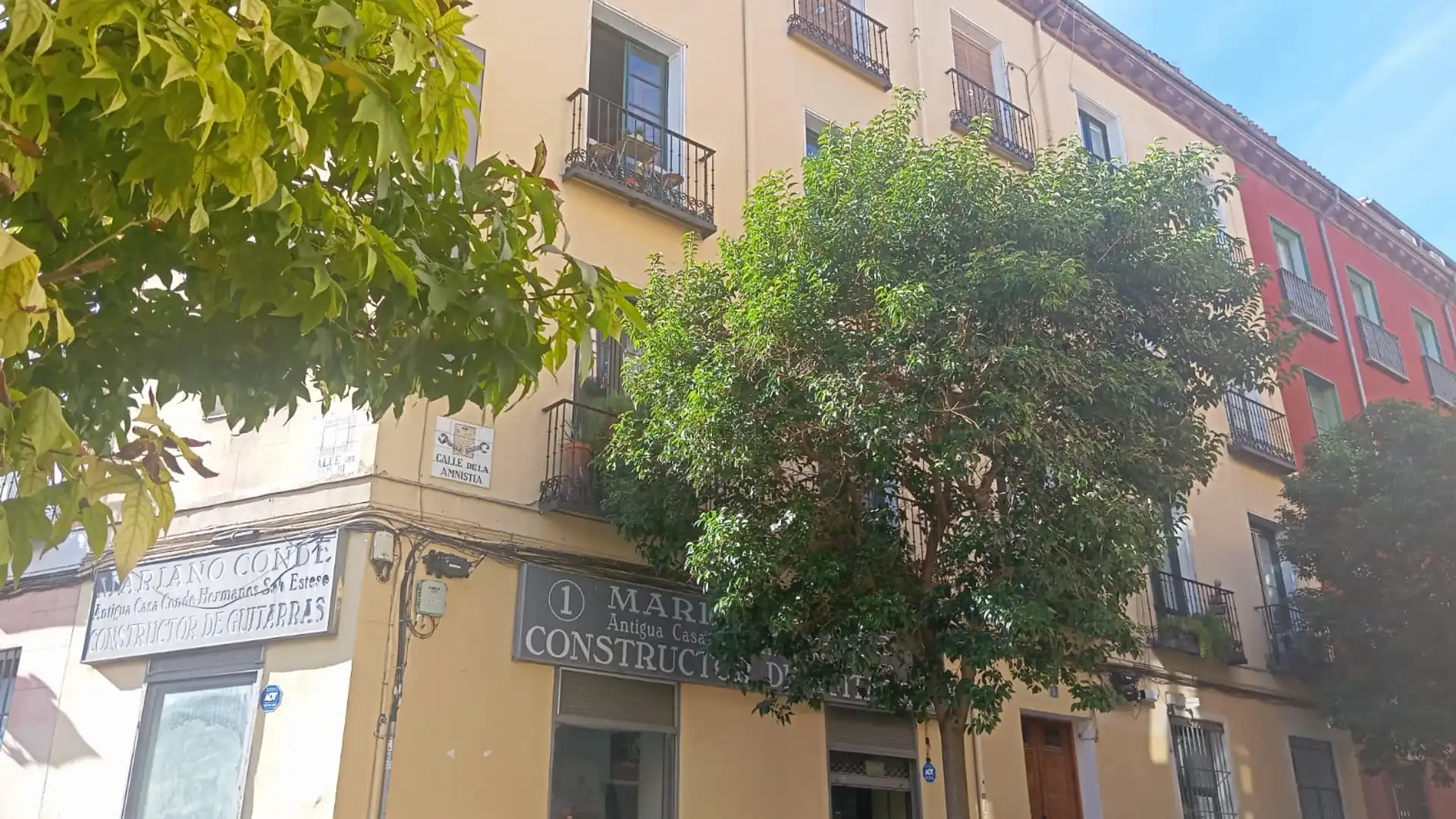 Vista exterior de Piso de alquiler en  Madrid Capital con Balcón