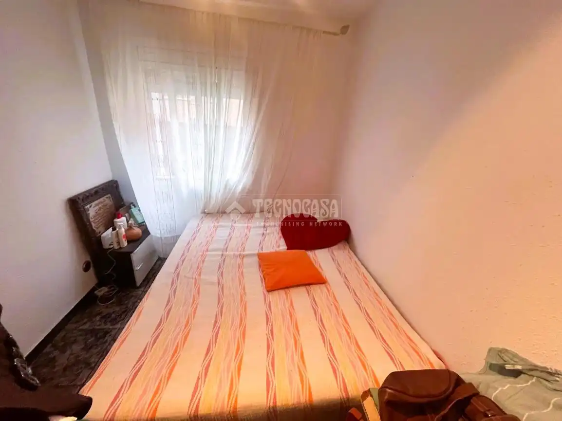 Habitación de Piso en venta en Esplugues de Llobregat con Calefacción