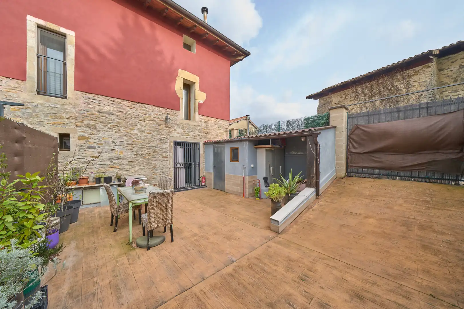 Terrassa de Casa adosada en venda en Vitoria - Gasteiz amb Jardí privat, Terrassa i Traster