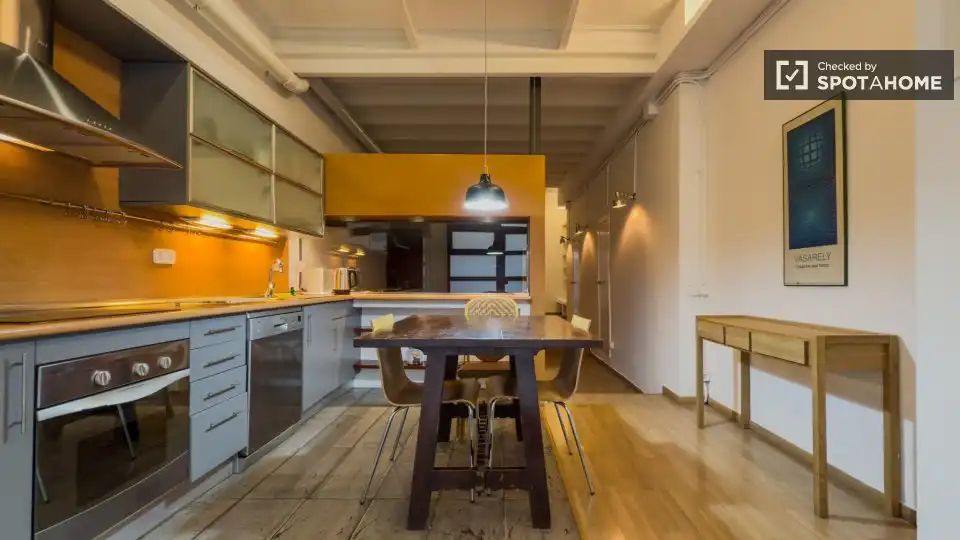 Flat with terrace to rent in Gràcia, imagen 5
