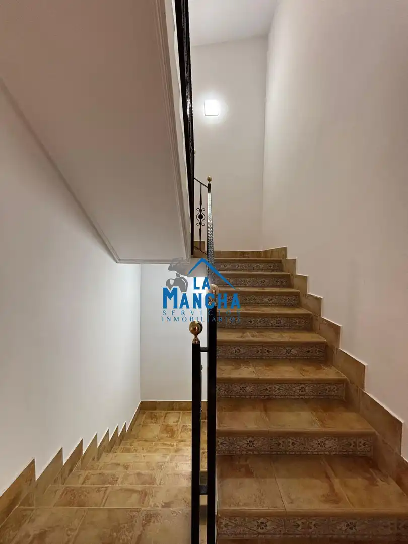 Casa o xalet en venda en La Gineta amb Aire condicionat, Terrassa i Traster