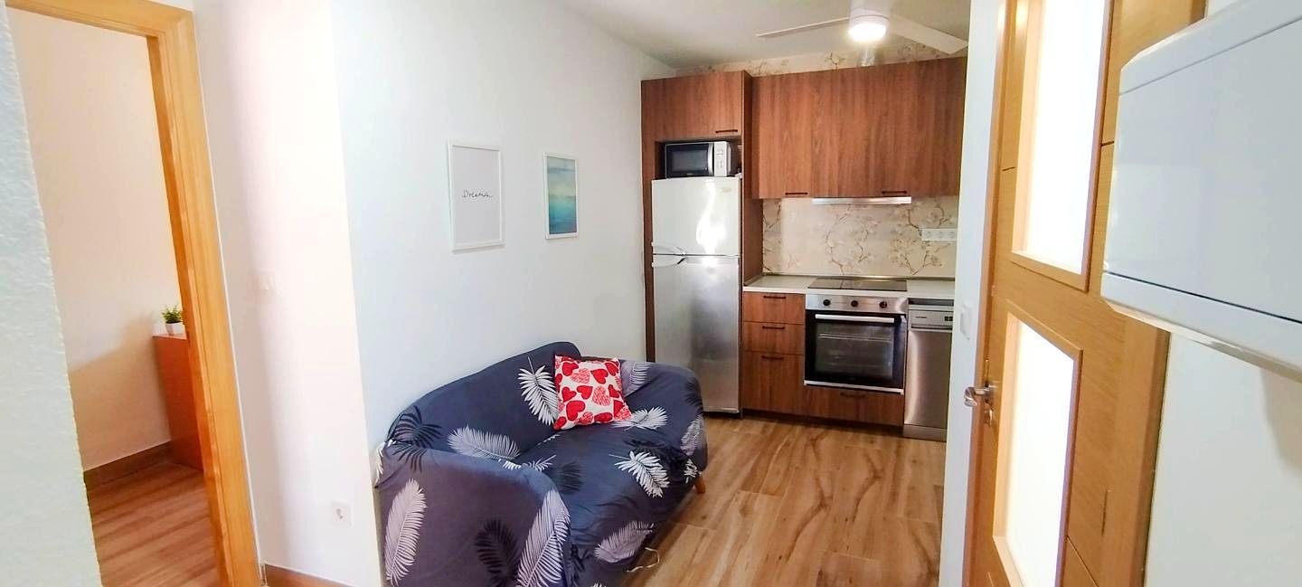 Kitchen of Flat to rent in  Granada Capital  with Air Conditioner, Heating and Parquet flooring