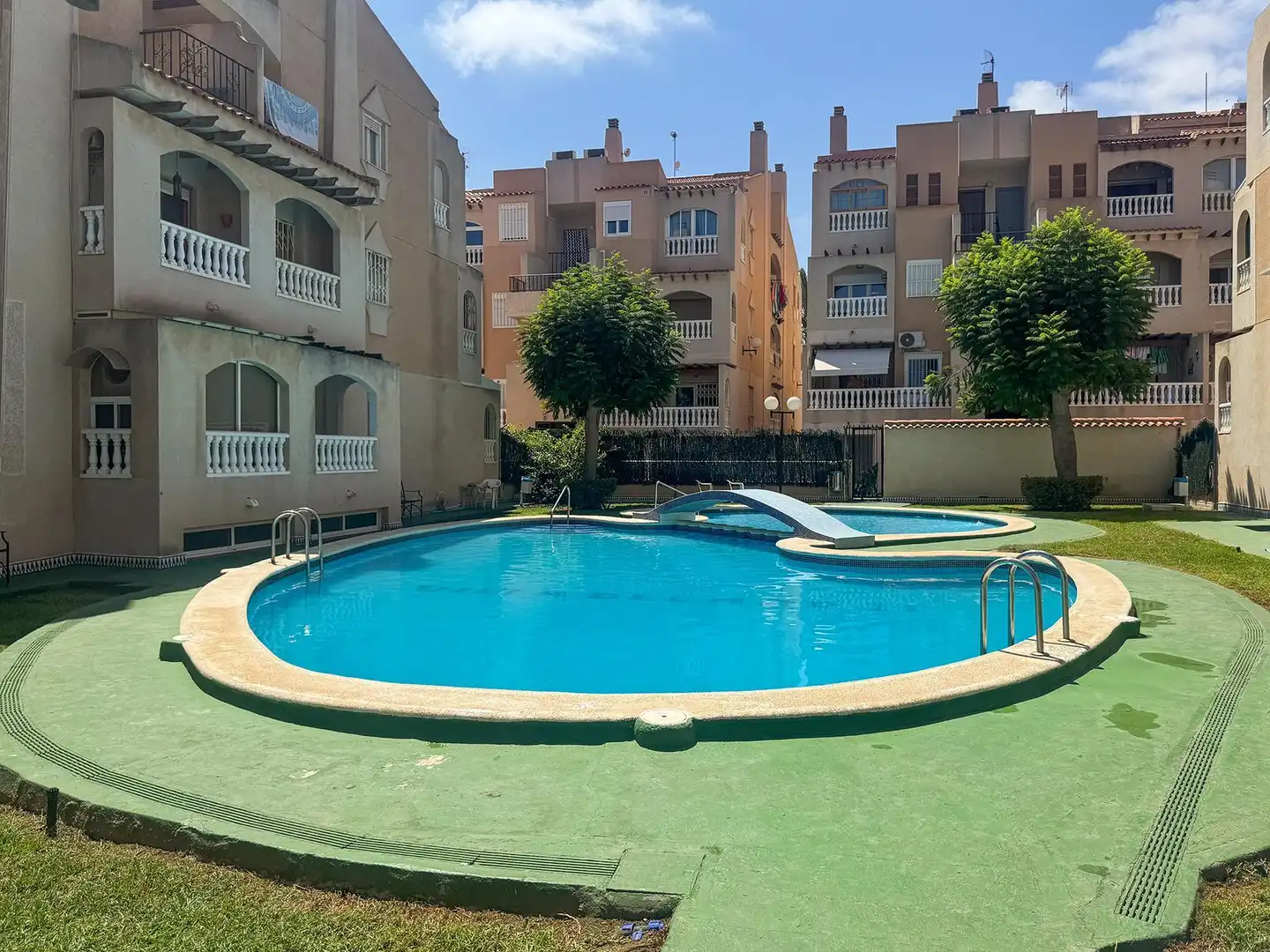Casa aparellada amb piscina en venda a Playa del Cura, imagen 2