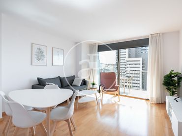 Piso con ascensor en venta en Carr. de Collblanc
