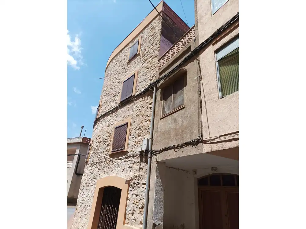 Vista exterior de Casa o xalet en venda en La Jana amb Terrassa i Moblat