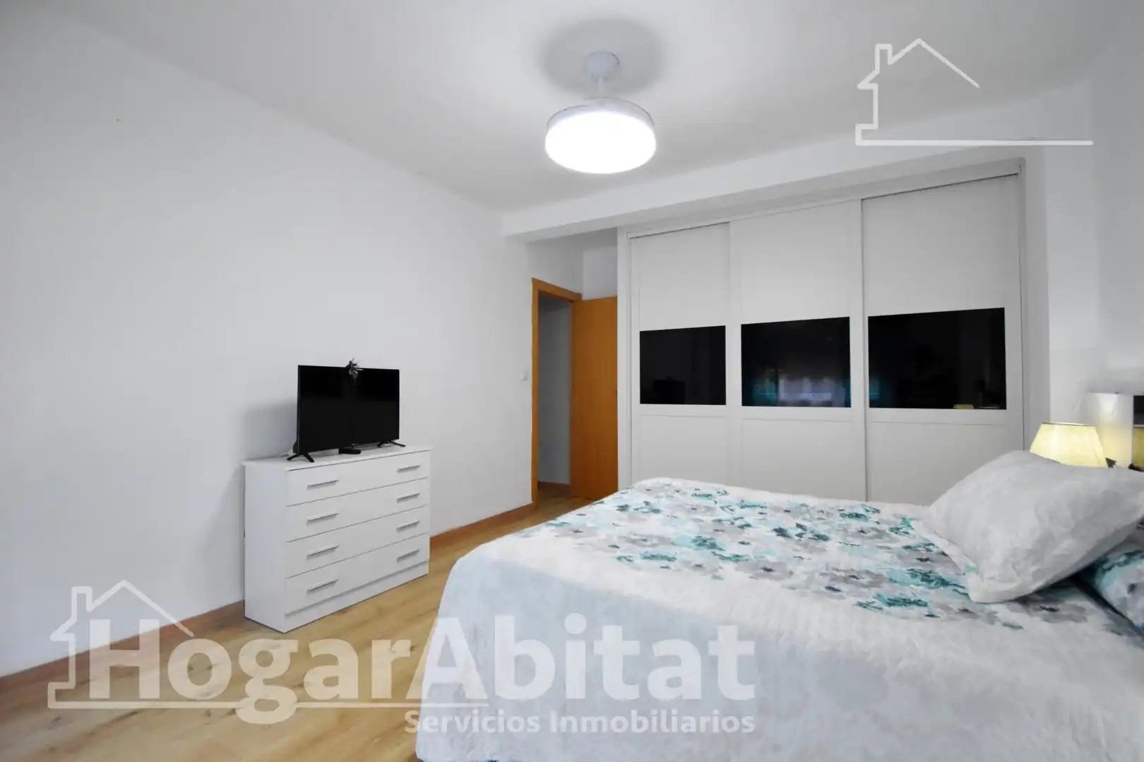 Bedroom of Flat for sale in Oliva  with Air Conditioner, Heating and Terrace
