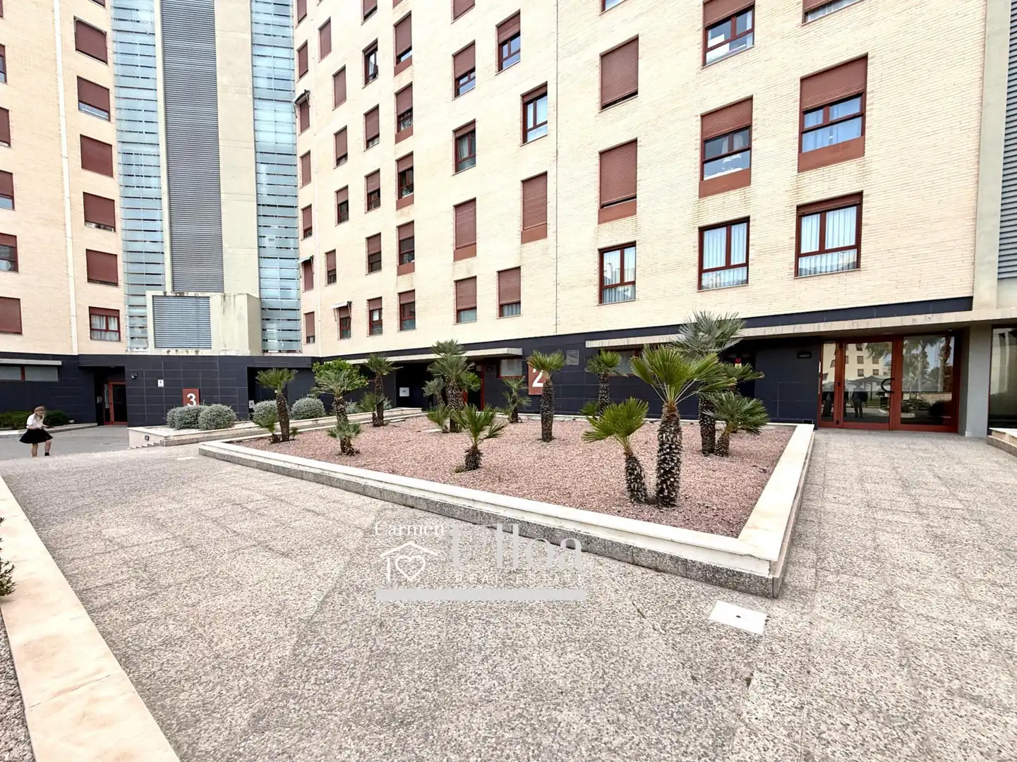 Vista exterior de Apartamento en venta en Alicante / Alacant con Aire acondicionado, Calefacción y Jardín privado