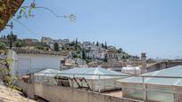 Vista exterior de Casa adosada en venda en  Granada Capital amb Calefacció, Terrassa i Balcó