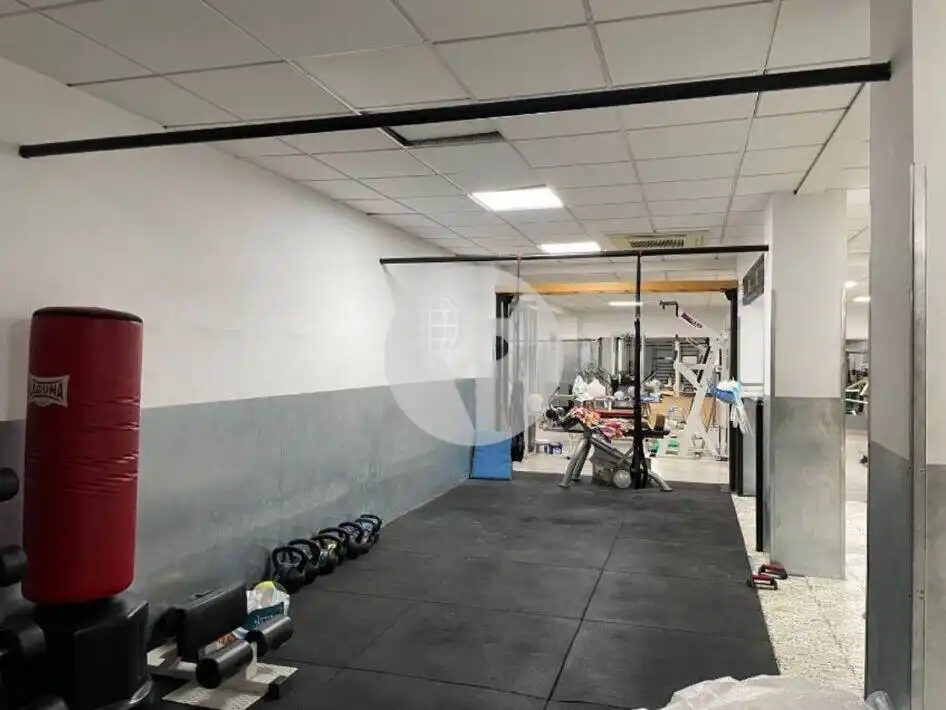 Local en venta en Barberà del Vallès