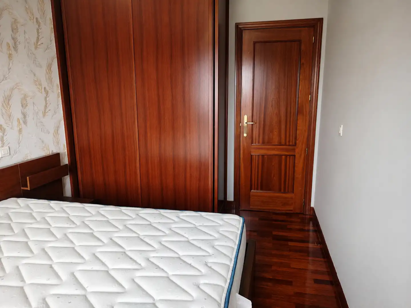Dormitori de Pis de lloguer en Santander amb Calefacció, Terrassa i Traster
