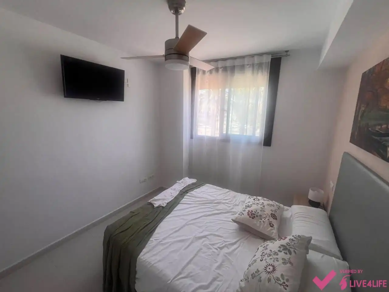 Habitación de Piso de alquiler en Valencia con Aire acondicionado y Amueblado