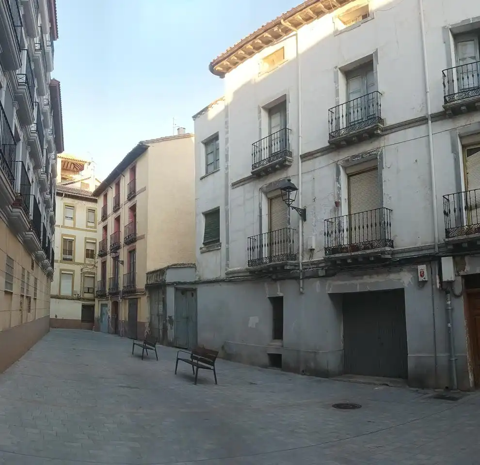 Außenansicht von Gebäude zum Verkauf in Calatayud
