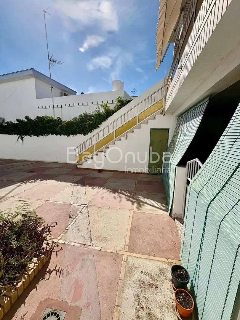 Vista exterior de Casa o chalet en venta en Punta Umbría