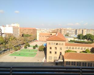 Vista exterior de Pis en venda en  Zaragoza Capital amb Terrassa i Piscina