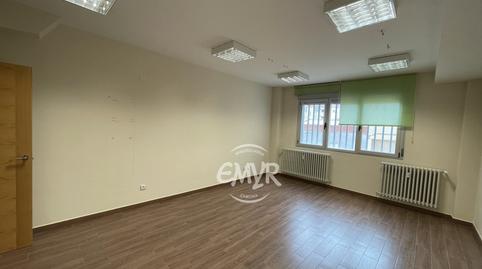 Photo 4 of Office to rent in Avenida de las Tres Cruces, La Pantoja, Zamora
