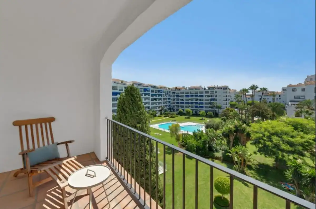 Apartament amb piscina en venda a Nueva Andalucía