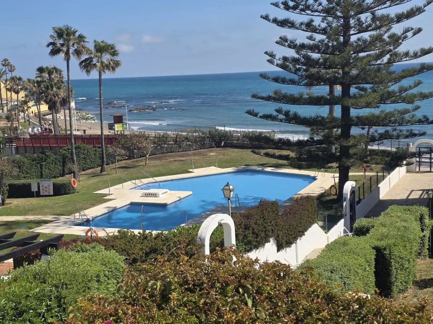Apartament amb piscina en venda a Calahonda