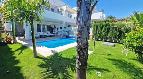 Foto 3 de Casa adosada en venta en Riviera del Sol, Mijas