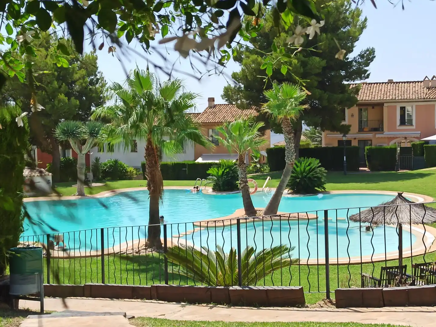 Piscina de Casa o chalet de alquiler en Finestrat con Calefacción, Jardín privado y Terraza