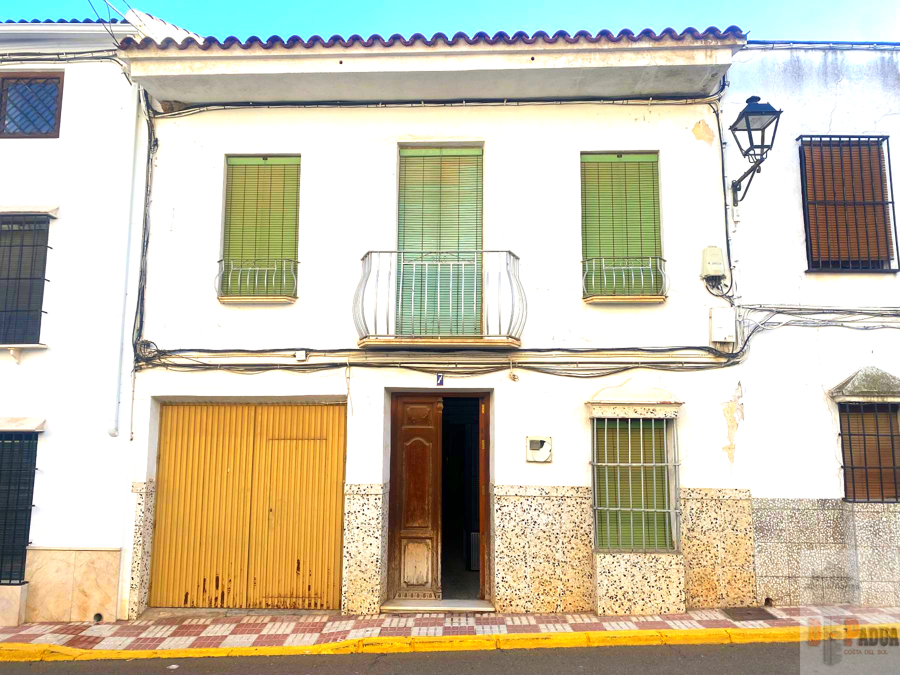 Vista exterior de Casa o xalet en venda en Sierra de Yeguas amb Traster