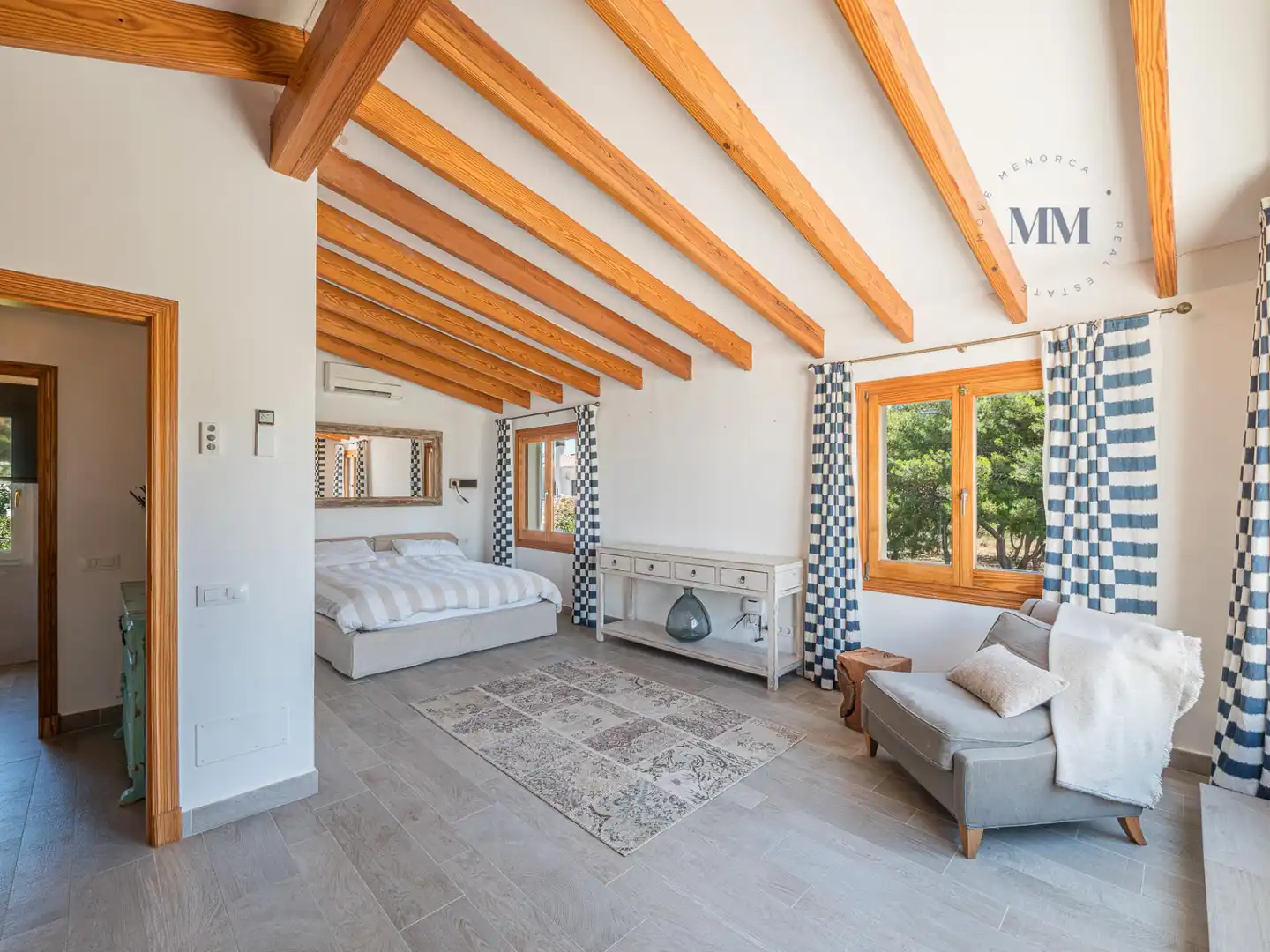 Bedroom of Houses for sale in Es Castell  with Air Conditioner, Private garden and Terrace