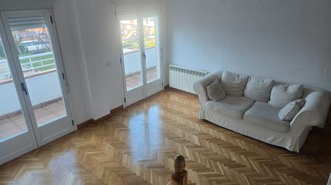 Photo 2 of Duplex for sale in Paseo del Olivar, Sevilla la Nueva, Madrid