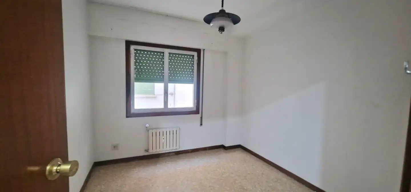 Habitación de Piso en venta en Zaragoza con Calefacción, Terraza y Trastero
