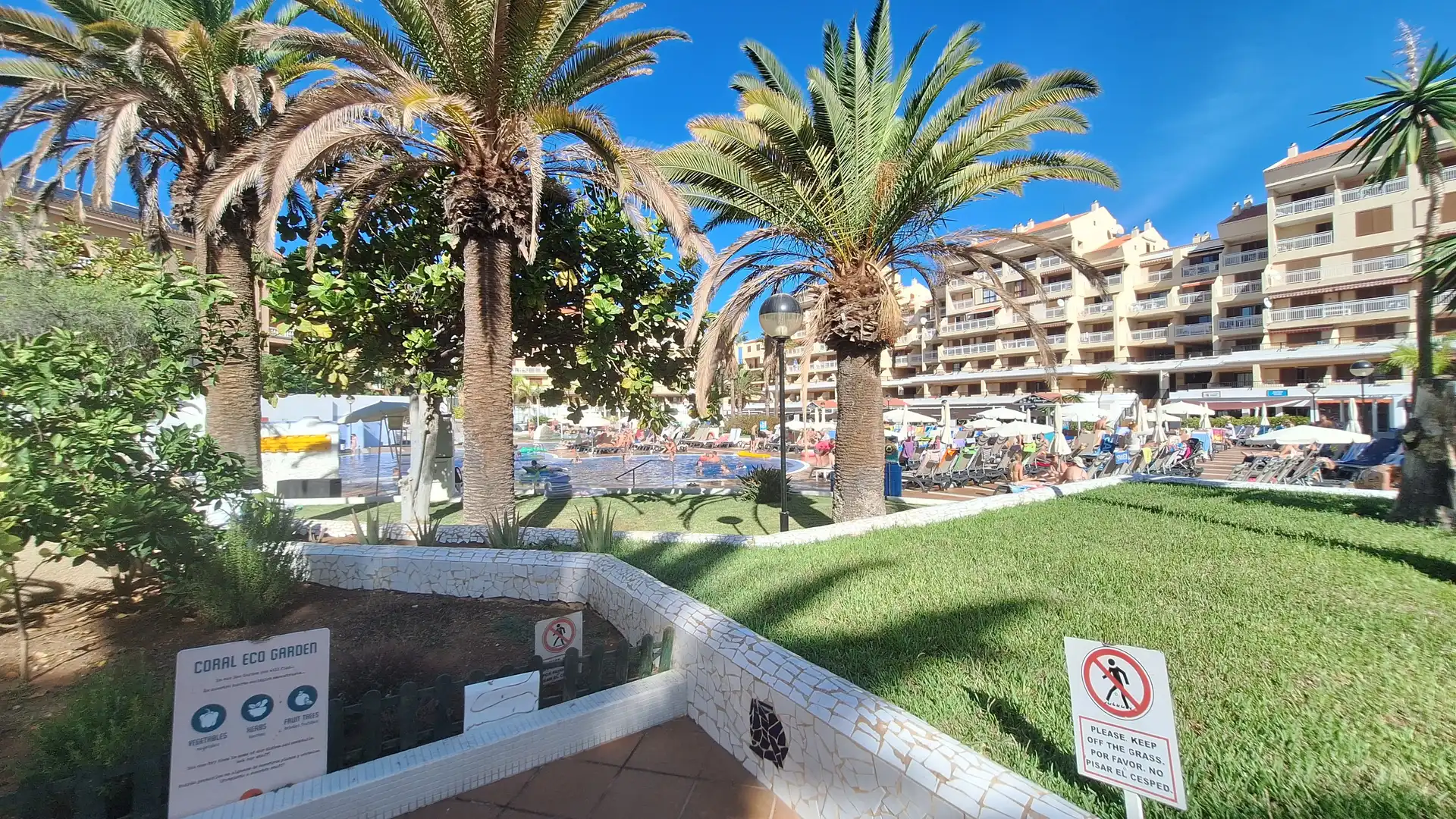 Piso en venta en Arona con Aire acondicionado, Jardín privado y Terraza