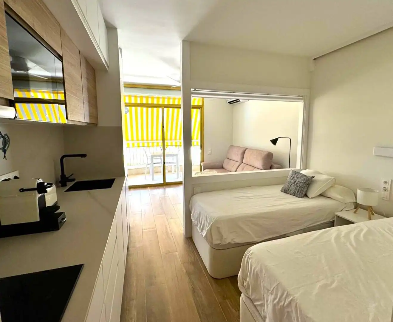 Apartments for rent in Avenida DIPUTACIO, Cap de Sant Pere