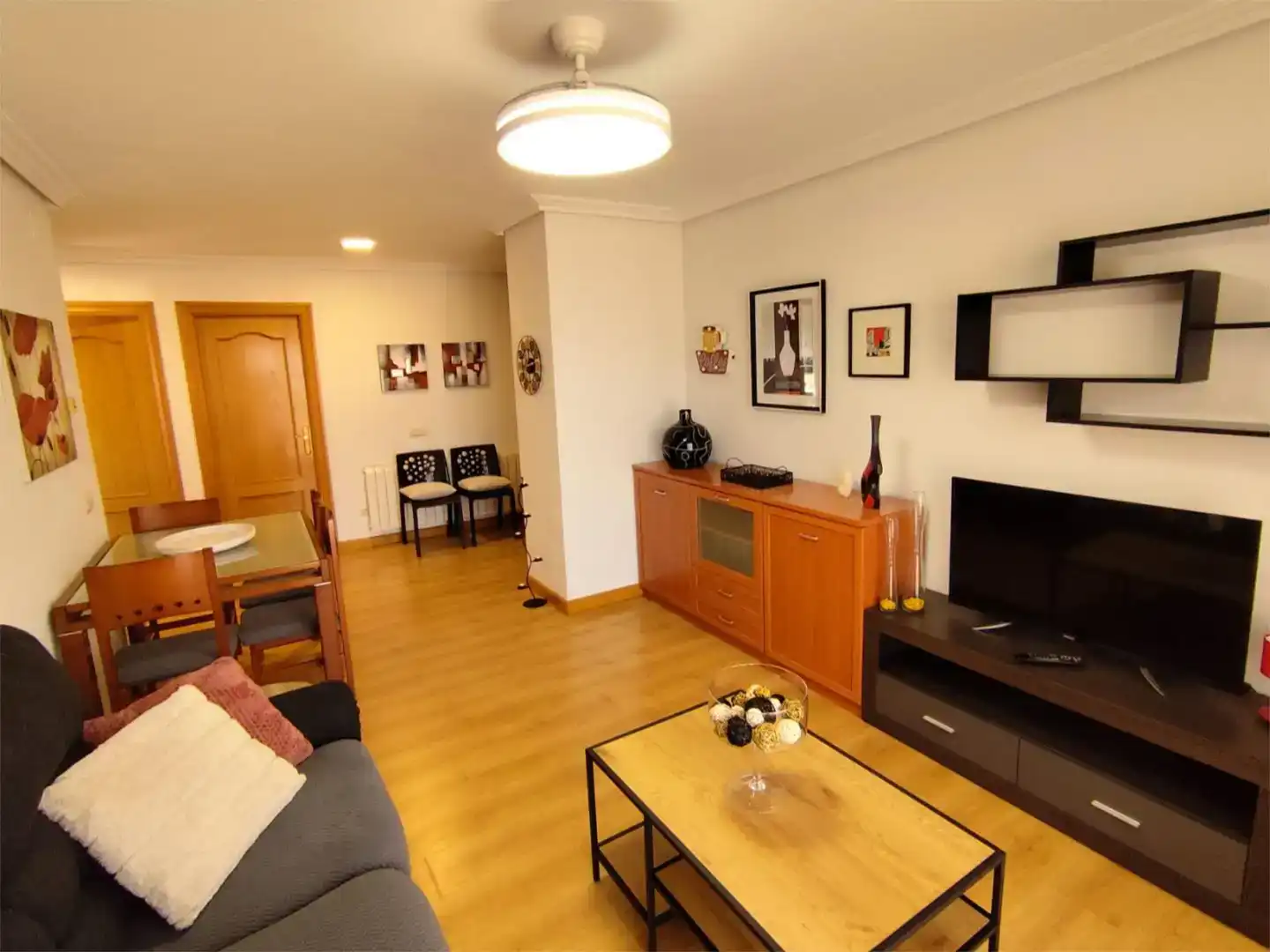 Wohnzimmer von Wohnung zur Miete in Alberite, La Rioja