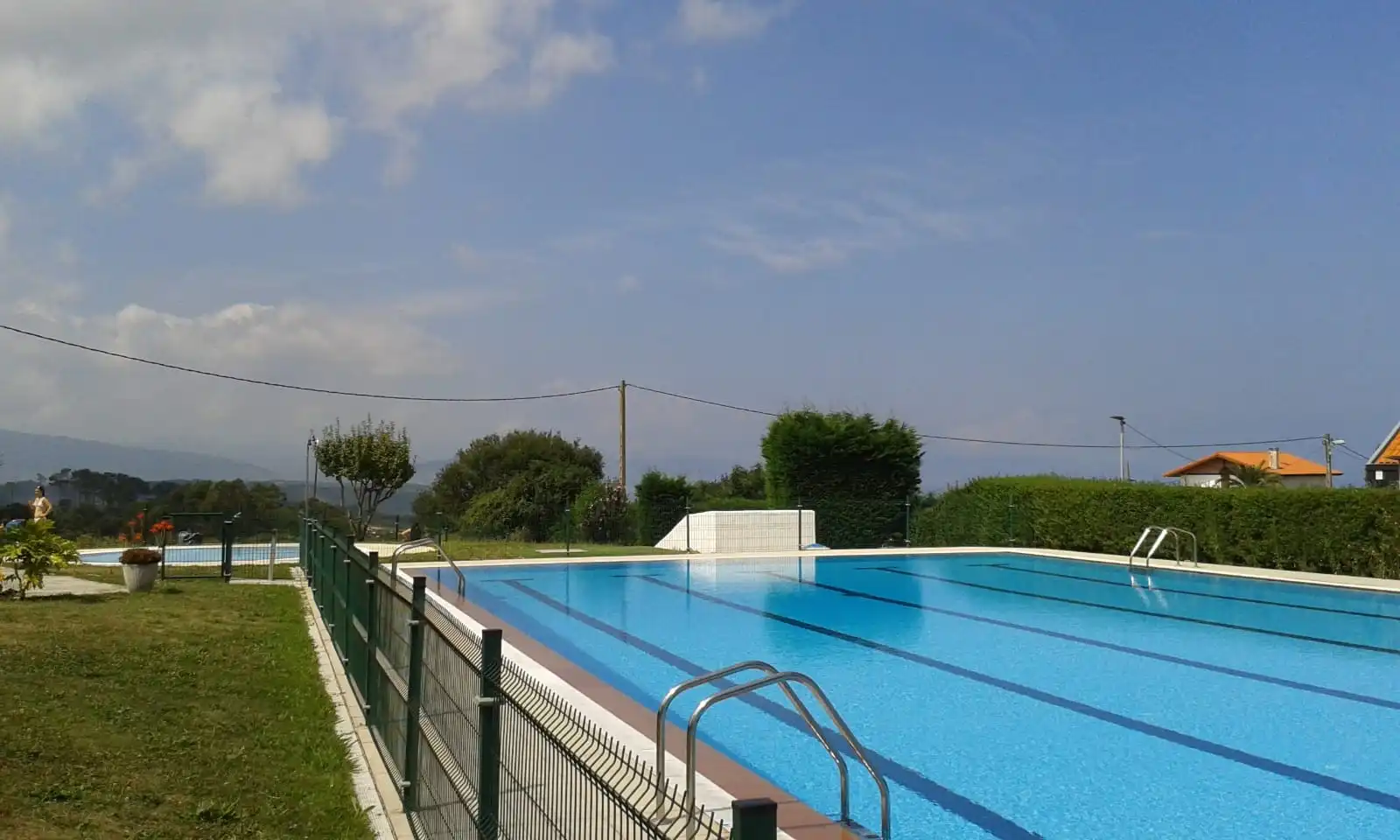 Piscina de Dúplex en venta en Barrika con Calefacción, Terraza y Trastero