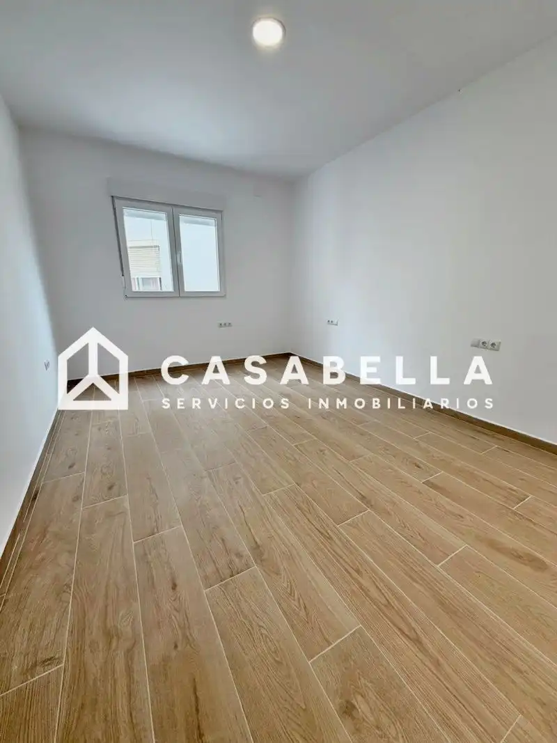 Piso en venta en Cid, Nou Moles