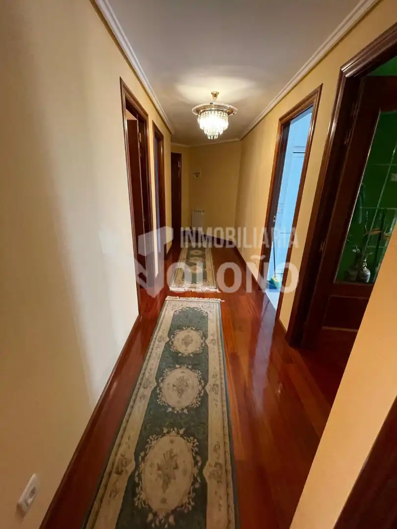Piso en venta en Castañares de Rioja con Calefacción, Parquet y Terraza