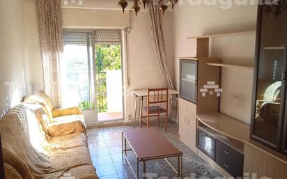 Living room of Flat for sale in Salamanca Capital  with Balcony