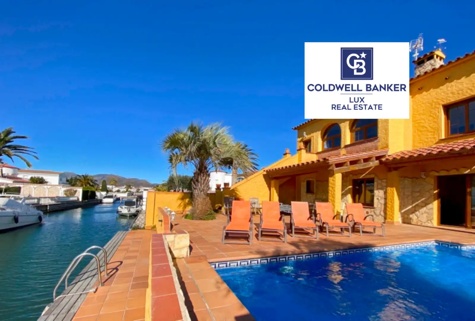 Exterior view of Houses for sale in Empuriabrava  with Air Conditioner, Heating and Swimming Pool