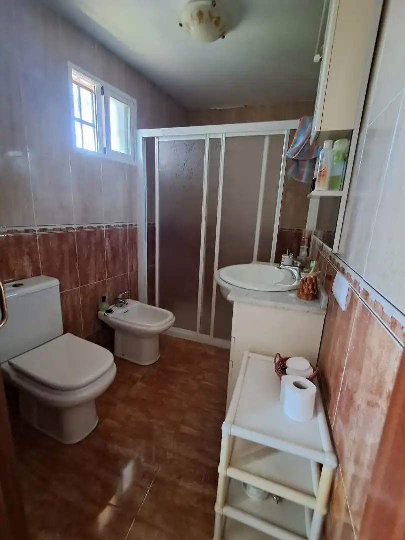 Baño de Casa o chalet en venta en Bujalance con Aire acondicionado, Terraza y Amueblado