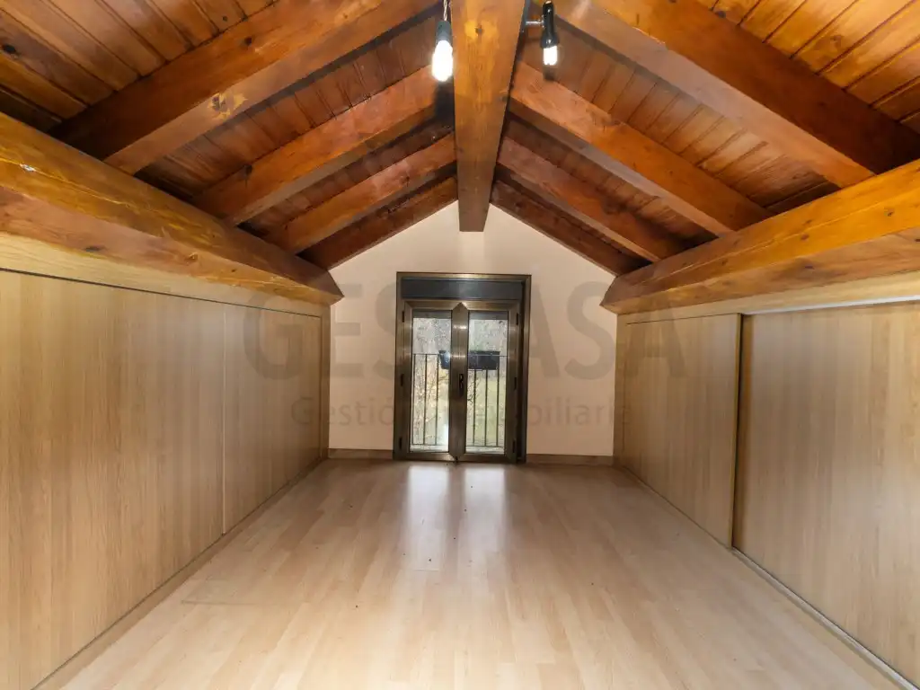 Casa o chalet en venta en Calle Nucleo De Altron, Sort