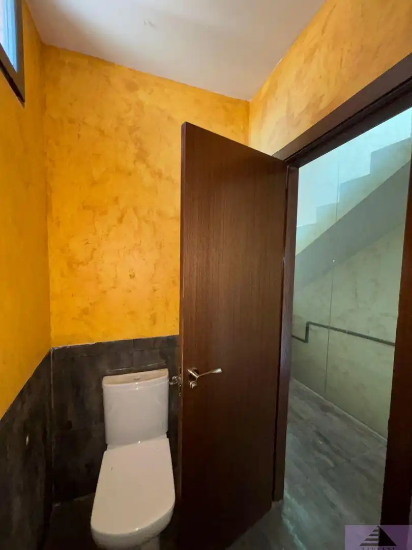 Bany de Casa o xalet en venda en Colmenar de Oreja amb Calefacció, Terrassa i Traster